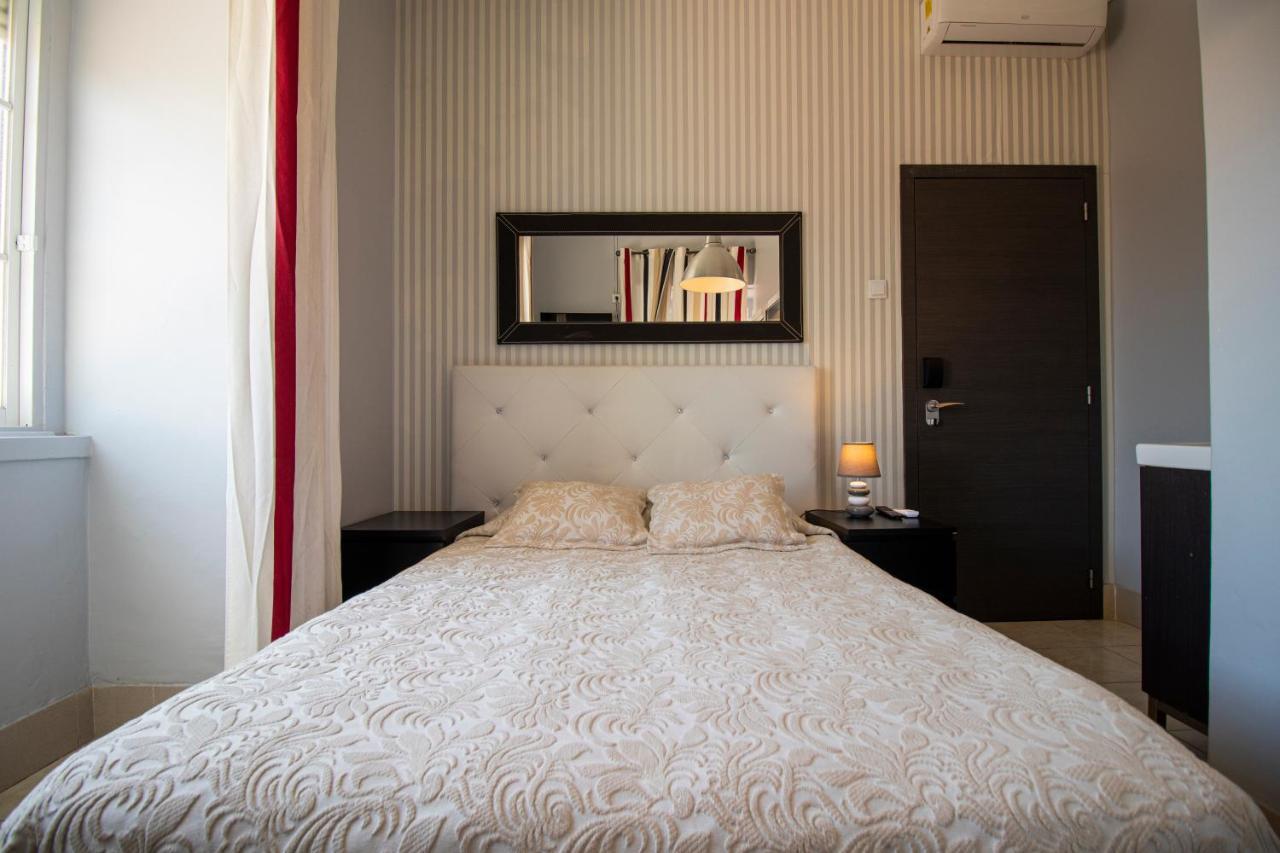 V Dinastia Hotel Lisboa Ngoại thất bức ảnh